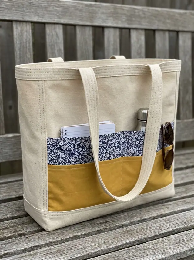 A finished pocket tote sewn from the Sewzy pattern