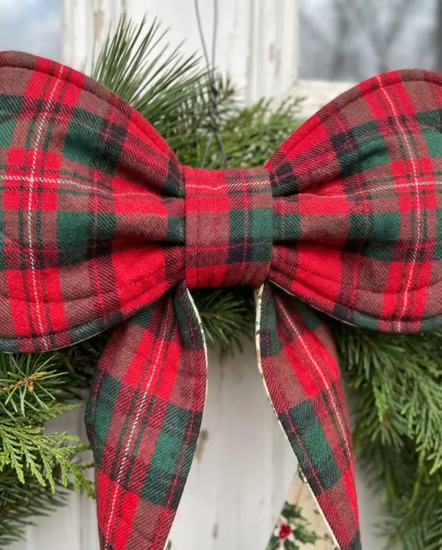 A finished quilted bow sewn from the Sewzy pattern, view 3